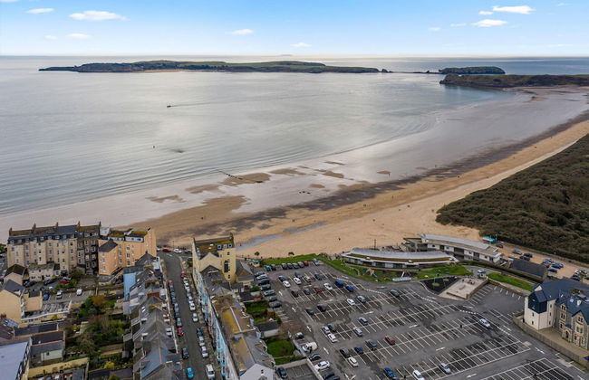 7 South Beach Court - Sea Front Apartment With Spectacular Sea Views - Photo 53