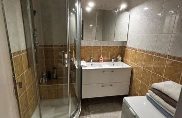 Bel appartement spacieux et lumineux de 100m2 au 3e étage avec ascenseur -A 5mn à pied du parc des expositions congrès de Dijon et ENG et 10mn du centre ville place Parking devant l'immeuble - Foto 31