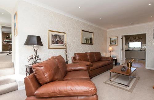 Hillend Farm House - Photo 7