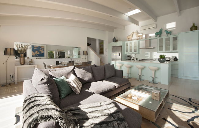 Cloud 9 Luxury Villa - Photo 9