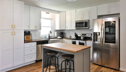 3BR Home for 8 - Only 5 Minutes to Ark - Foosball - Foto 2