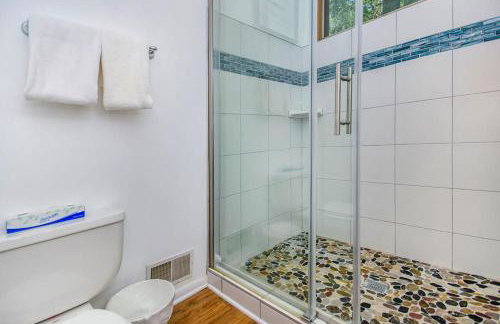 Jacobia Lakefront Retreat - Photo 20