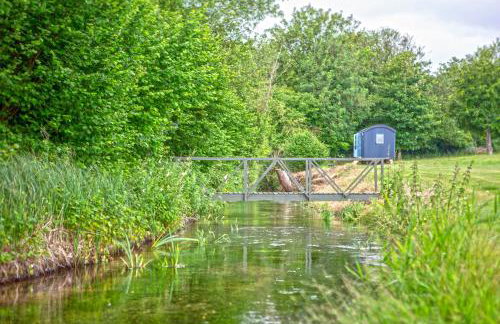 Luxury hut on the River Arle - Foto 12
