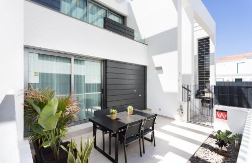 Home2Book Stylish Apartment Pool & Terrace Abades - Photo 1
