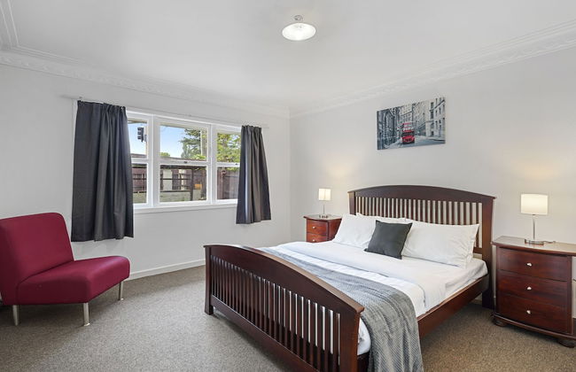 3 Bedroom In Papatoetoe w Parking - Wifi - Foto 13