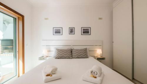 Algarve Beach Vibes Apartment, WiFi, Pool, AC, BBQ - Photo 3