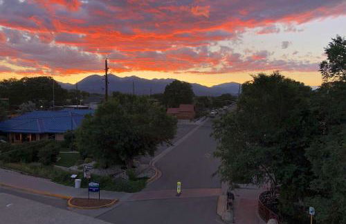 0660 Dtwn Salida Condo with Balcony - Foto 39