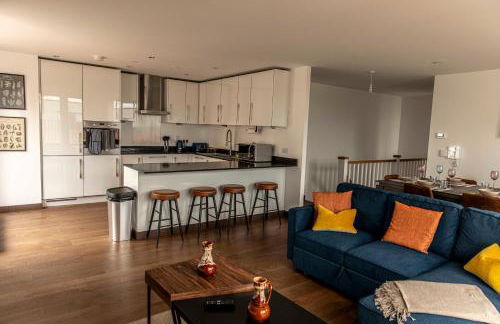 Maidstone Luxury Penthouse 3 bedroom apartment & parking - Foto 5