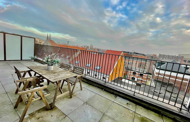 Modern 2BR Penthouse Near Diamond District by Oneluxstay - Foto 60