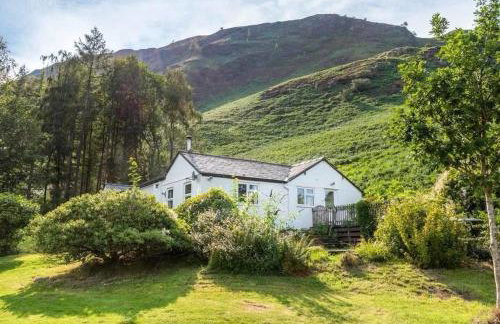 Catbells Sunrise Cottage Borrowdale Lake District - Photo 1