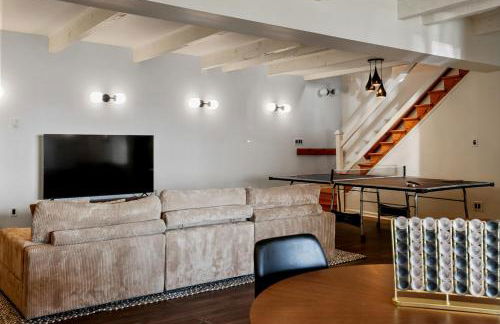 Iconic Chalet with Sauna, Hot Tub, Fire Pit, Plunge - Foto 39