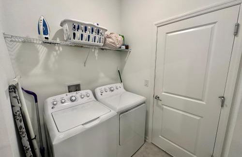 Grand Luxury 4BR Pool Home Near Disney Parks - Foto 26