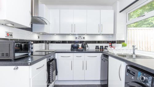 CAPRI 13 SA - 3 Bedroom House close to Loughborough University, EV car facilities, Free Parking, Free Wifi - Ask for contractor rates! - Foto 3