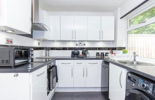 CAPRI 13 SA - 3 Bedroom House close to Loughborough University, EV car facilities, Free Parking, Free Wifi - Ask for contractor rates! - Foto 3