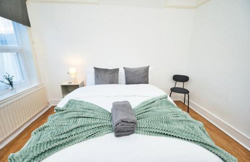 Spacious 2-Bed Leyton Flat Near Olympic Park - Foto 1