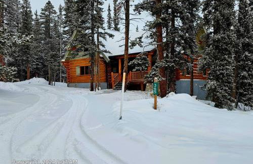 Moose Mtn Lodge/Luxury Cabin/Hot Tub/Fireplace - Foto 15