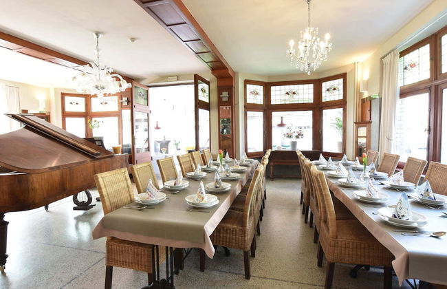 Former Hotel in the Centre and Near the Beach in Panne - Foto 31