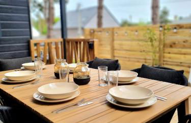 Cottage pour 6 personnes avec piscine couverte et chauffée à 300 m de la mer avec Wi-Fi et climatisé , 3 chambres - Foto 8