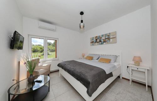 Villa Demare with Heated Pool, Free EVC Station - Foto 7