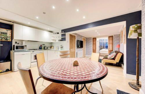 GuestReady - Lower Ground Classic near The Oval - Foto 3