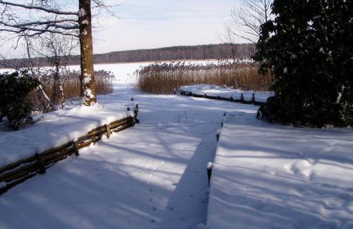 Ferienwohnung Am See mit kleinem Boot und 3er Kajak und 2 SUP - Foto 49