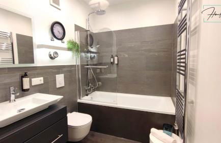 HOMELY STAY Studio P1 - Elegant Self-Check-in Studio-Apartment in Munich -with Kitchen and Washing Machine - Foto 15