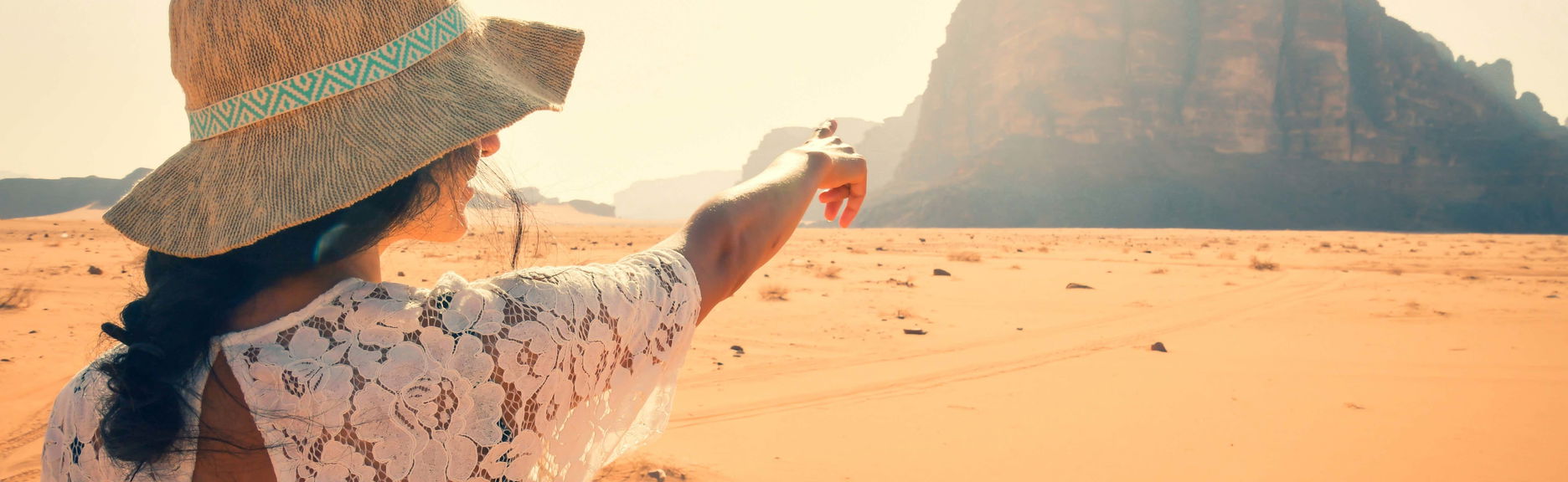 Escursione di 2 giorni a Petra e Wadi Rum in aereo