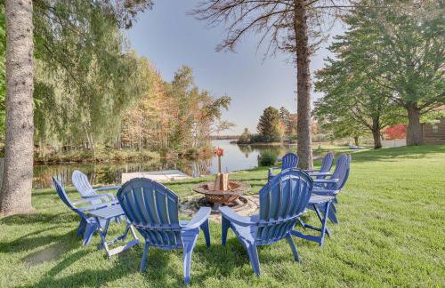 Lakefront Kalkaska Cottage with Fire Pit! - Foto 2