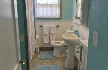 Cozy Cottage mins from NASA, Kemah Boardwalk, Galveston Bay - Foto 5