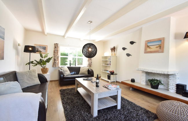 Cozy Holiday Home in Zonnemaire Near Lakebeach - Foto 32