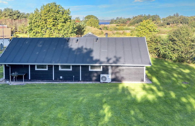 8 Person Holiday Home in Skals - Foto 21