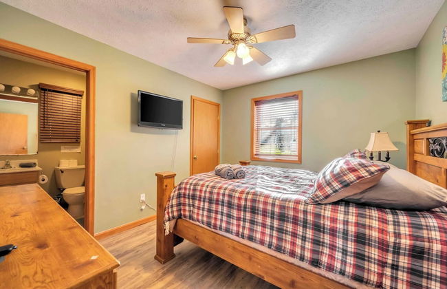 Pocono Pinnacle by Avantstay Steps to the Lake, Game Room, Large Deck - Foto 12