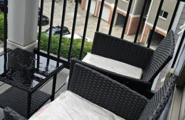 Cozy Uptown apartment with Gym and Swimming pool - Photo 28