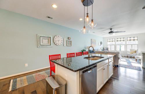 Shuttle to Beach, Relax on Patio! Millville Escape - Foto 8