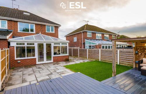 Open Plan - 3 Bedroom House - Garden and Outdoor Seating - Driveway Parking - Short Drive to City Centre - Foto 48