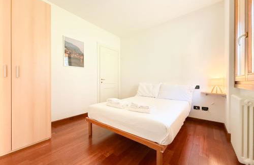 Dimora Larianda - Private Parking and Garden - Foto 24