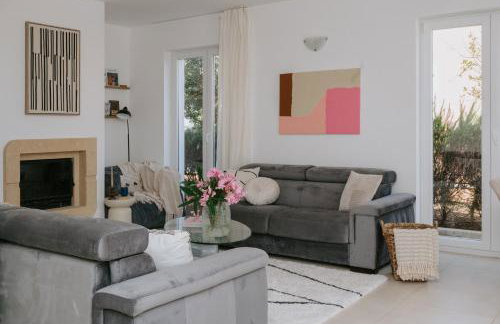 Villa Oleander by Domus Mirus - Rooftop Cinema & Pool & 6min Walk to Beach - Photo 22