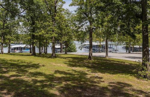 Wake Zone Lighthouse Lodge - Lake Views - Foto 18