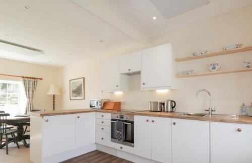 South Cottage - Photo 8