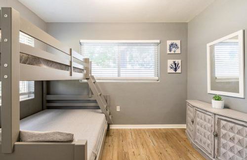 Vacation House with Heated Pool in Bradenton! - Foto 18