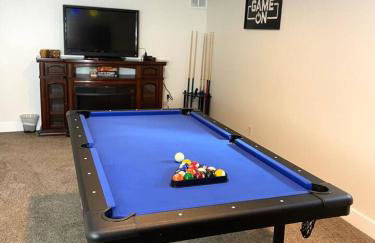 2 whole houses, Fire pit, Game room, feel at home. - Foto 49