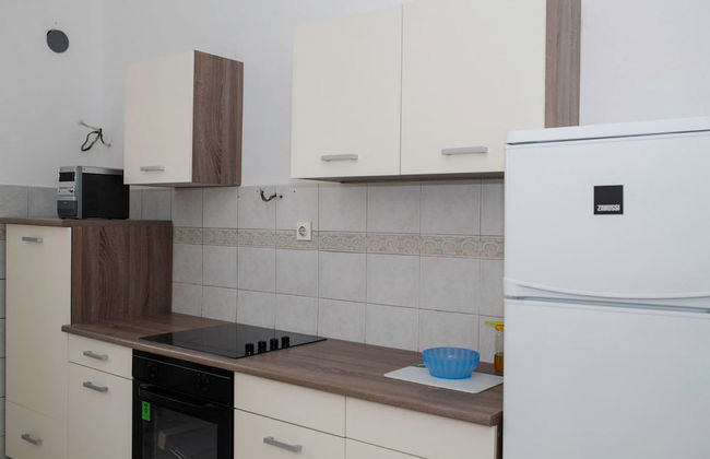 Apartment Four tower - Photo 28