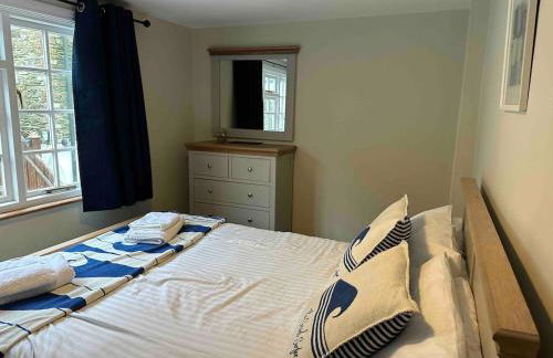Character 3 Bed Cottage, Close to Waters edge, Parking - Foto 19