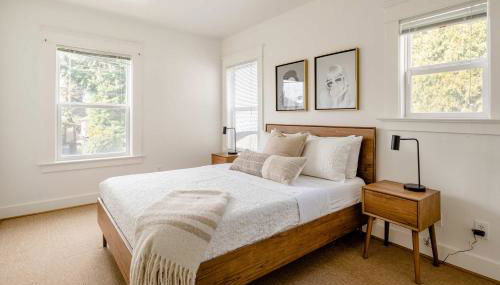 Hipster Vibe Apartment - Food Carts & Live Music - Photo 2