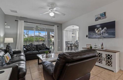 Villa Eman 5bed 4bath with Private pool& Hot Tub close 2 Disney & Legoland - Foto 21