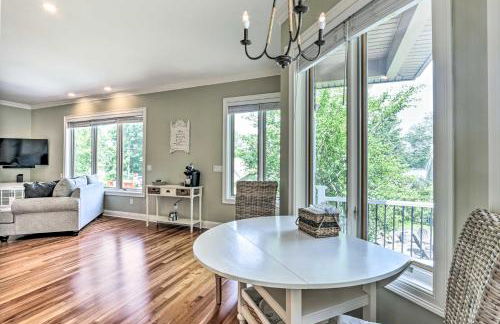 Walk to Lake Middlefield Home with Fire Pit - Foto 6