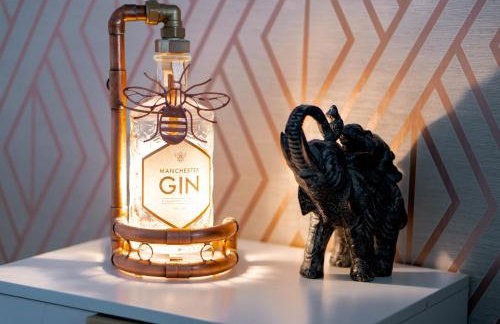 4 bed family home wifi, netflix, parking, close to wicksteed park - Photo 37