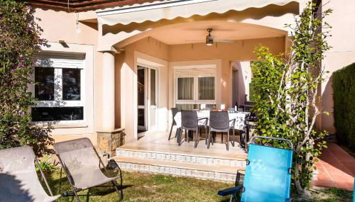 Villa Familiar c/Piscina + Wifi y Parking Gratis by Sunset Rentals (Bonmont) - Foto 3