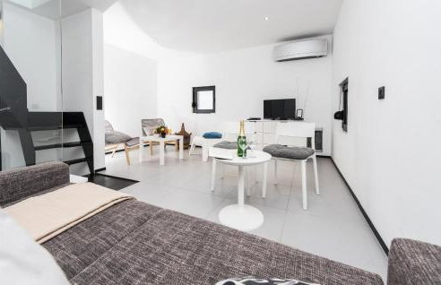 Awesome Home In Dragove With Wifi - Foto 4