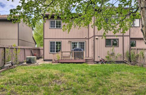 8 Mi to Dtwn Achorage! Home with Pet-Friendly Yard - Foto 3